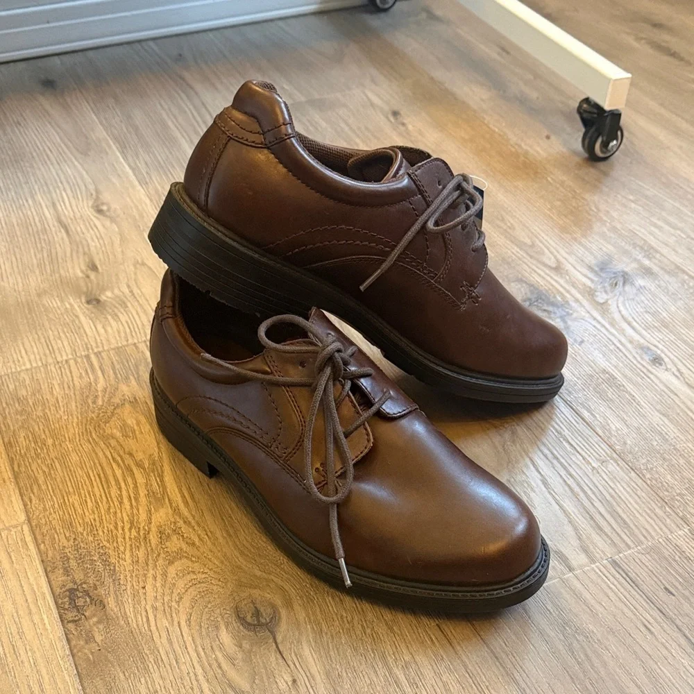 George Men's Dark Brown Oxfords NWT